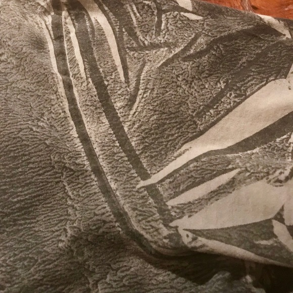 Mens - Picture 3 of 3